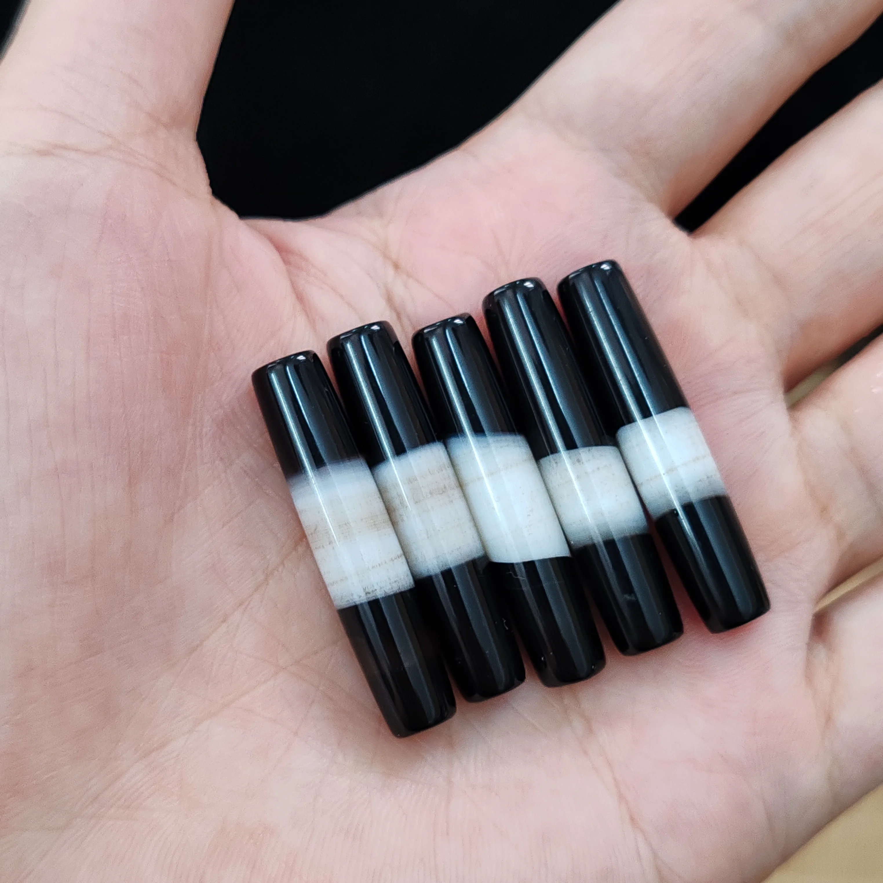 1pcs/lot natural black and white striped agate long tube beads The same piece of raw material Tasteful tones Necklace pendant