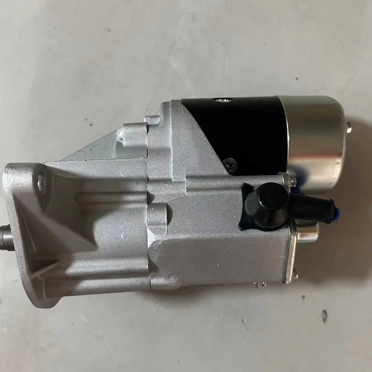 

СТАРТЕР АВТОЗАПЧАСТИ для Land Cruiser 1 Гц 1PZ HZB50 24 В 4,5 кВт OEM: 28100-17030 28100-17010