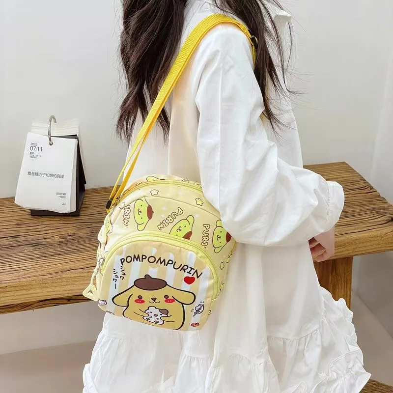Sanrio mini crossbody bag, cute small shoulder bag, suitable for children and girls, casual nylon material, for everyday use.