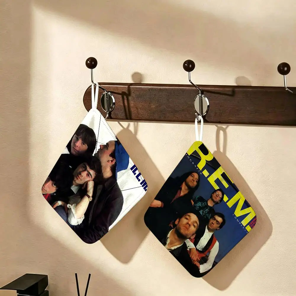 Vintage Singer Rock R-REM Band Multi-scene Polyester Cotton Towel, Hanging Hand Wiping Cloth for Kitchen Bathroom Hotel