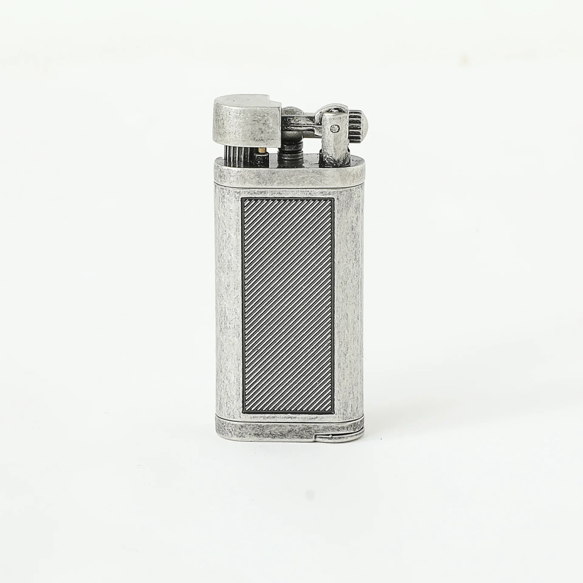 SPUNK Retro Metal Outdoor Windproof Butane Gas Lighter Rocker Arm Grinding Wheel Oblique Flame Pipe Cycle Use Lighter Cigar Tool image 3