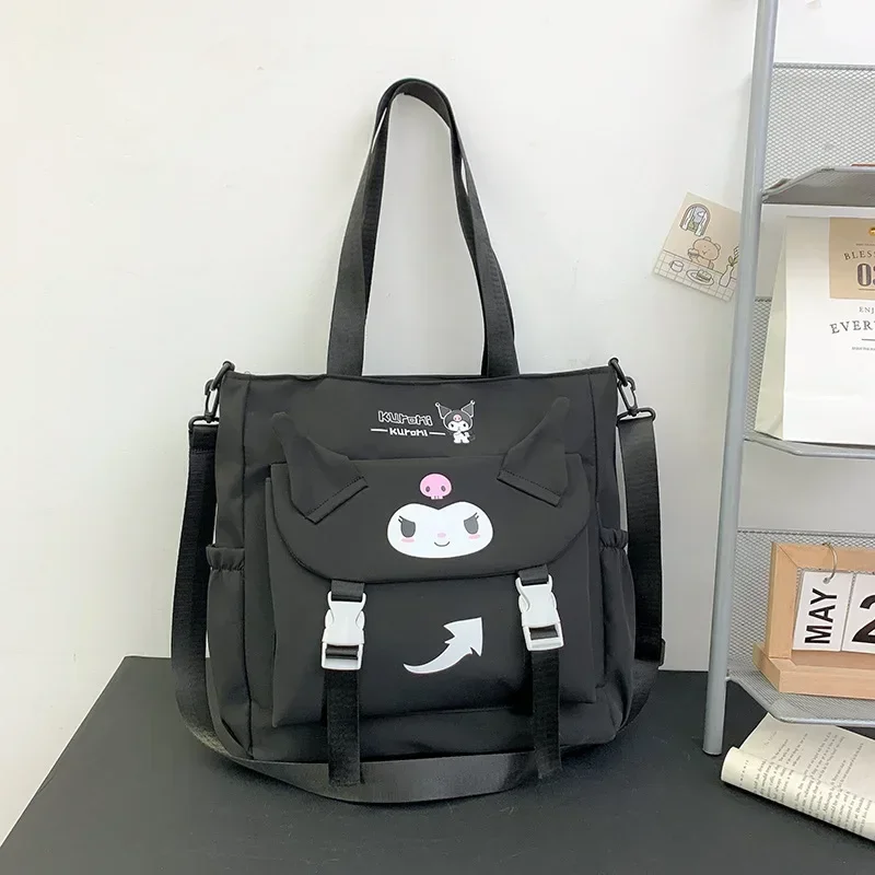 Sanrio Hello Kitty กระเป๋าสะพายไหล่กระเป๋าถือไนลอน Kuromi น่ารักวิทยาลัยนักเรียน Messenger กระเป๋า Class กวดวิชากระเป๋าผู้หญิงกระเป๋า