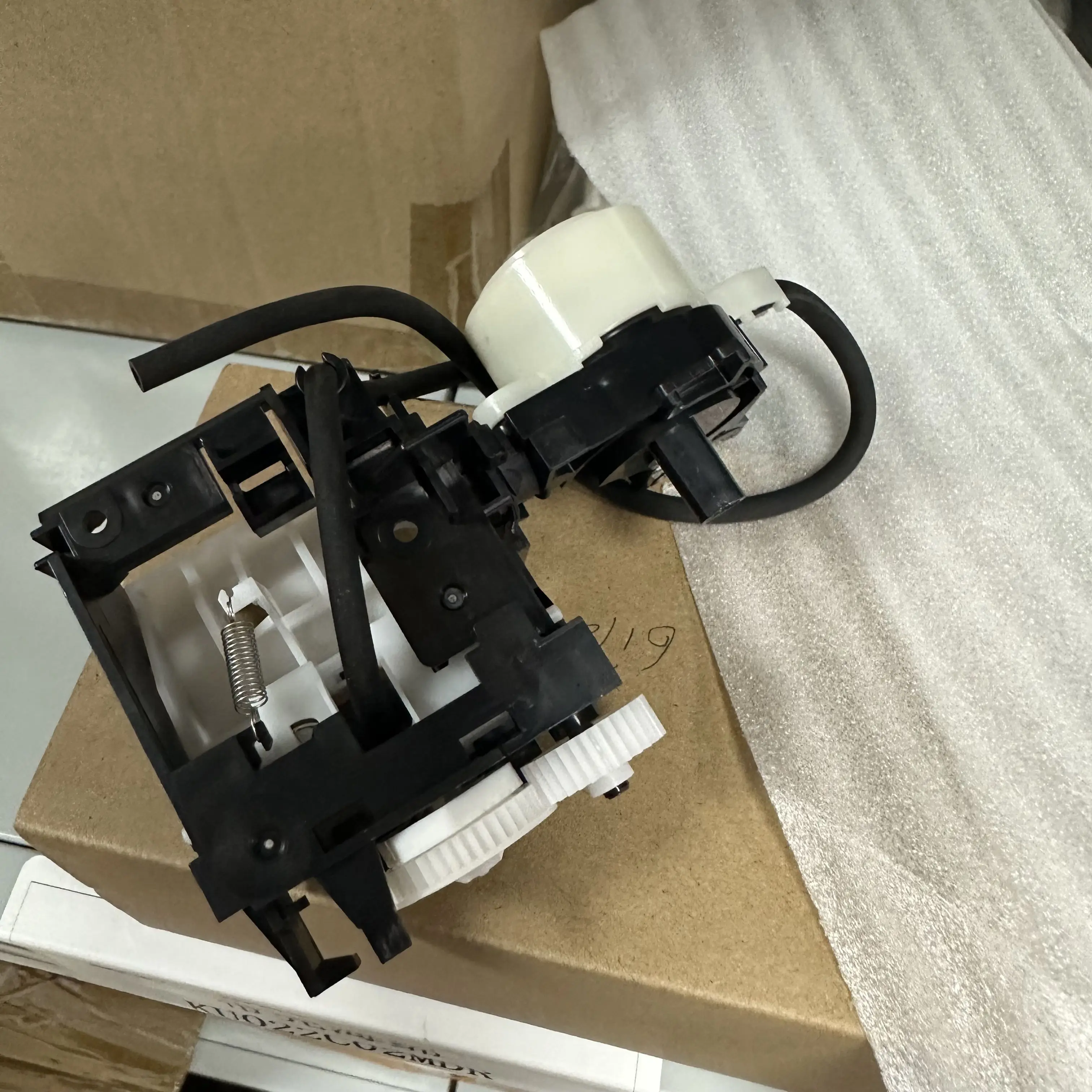 

Оригинальный блок очистки системы чернил насоса для Epson L6160 L6161 L6166 L6168 L6170 L6171 L6176 L6178 L6190 L6191 L6198