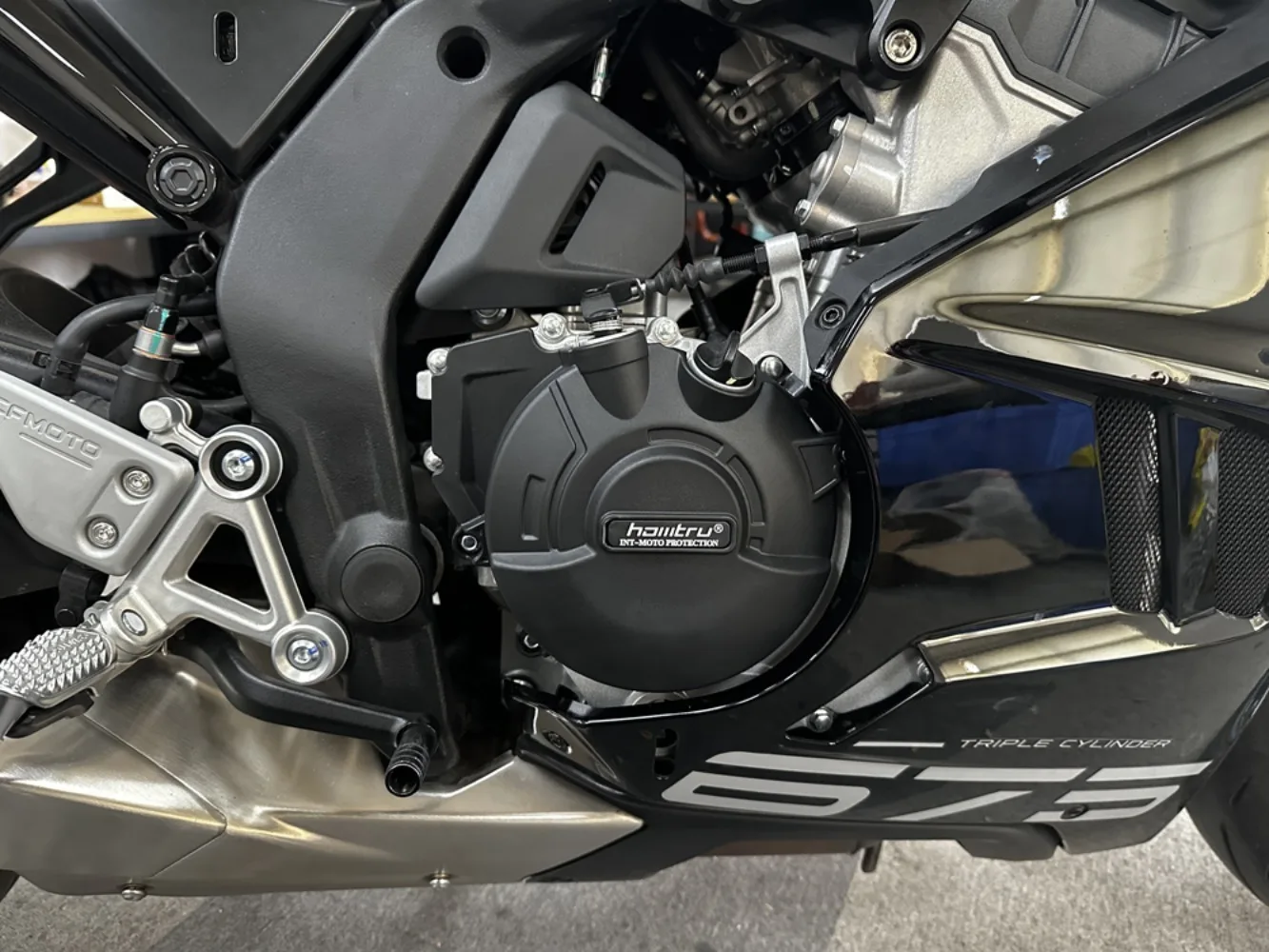 

For 675SR-R 2024-2025 675NK 2025 Motorcycle Engine Protection Cove Engine Protection Cover 675SR-R 675NK Motorcycle Accessories