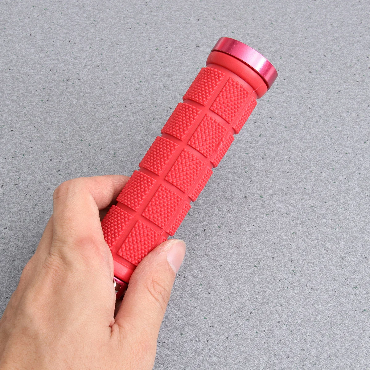 2 قطعة غطاء مقبض الدراجة قسط المضادة للانزلاق ارتداء مقاومة تصميم مريح لتخفيف آلام اليد مقود الدراجة القبضات اللون الأحمر #6