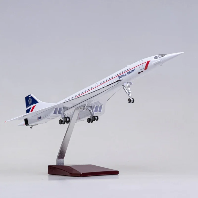 50CM Replica 1/125 Scale Airplane Model Concorde Singapore Airline Resin Aircraft Unit Model with Lights Landing Gears Model Toy