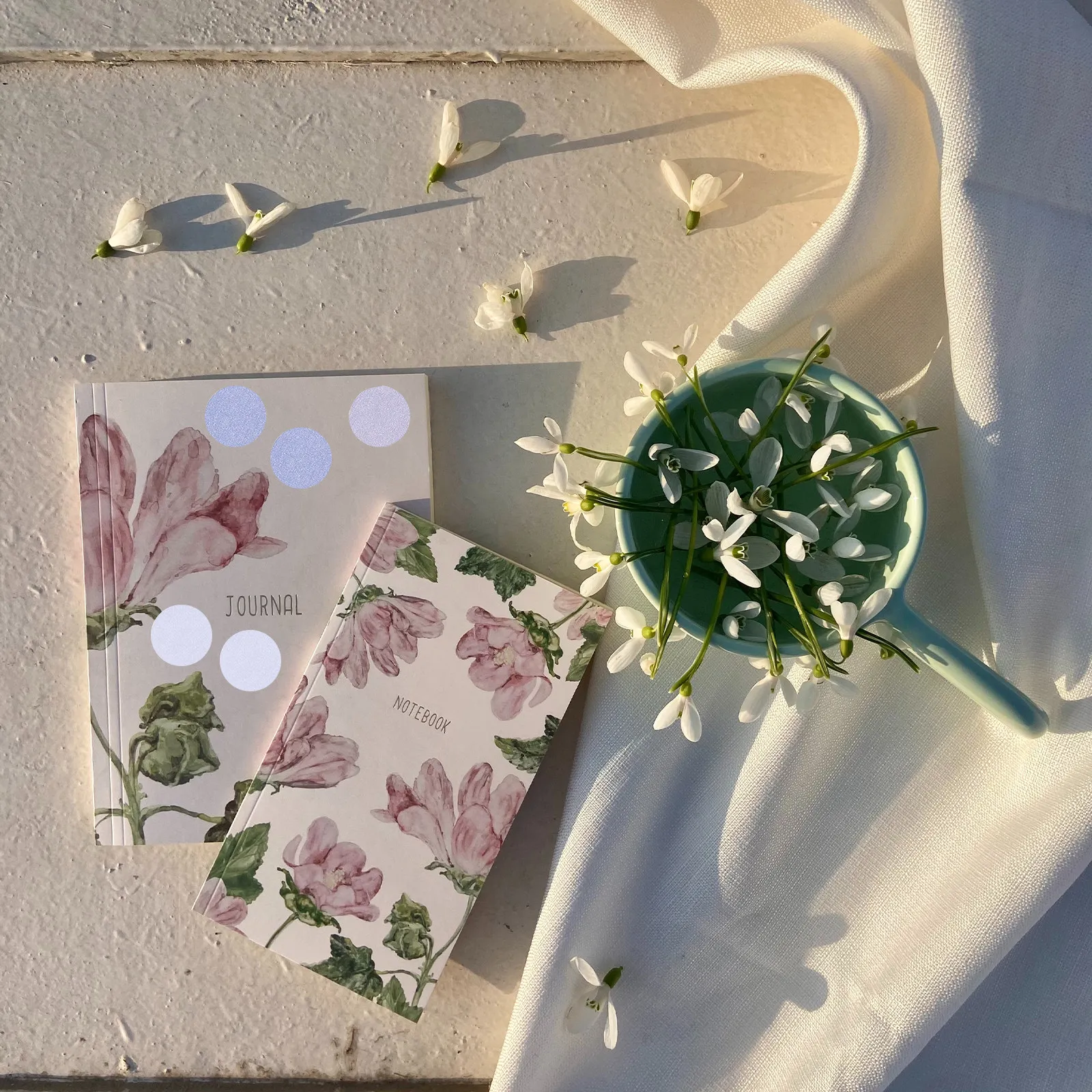 

4Pcs Polka Dot Decorative Stickers for Scrapbooking DIY Journal Stationery Hand Account Decoration High Quality PP Adhesive Dot