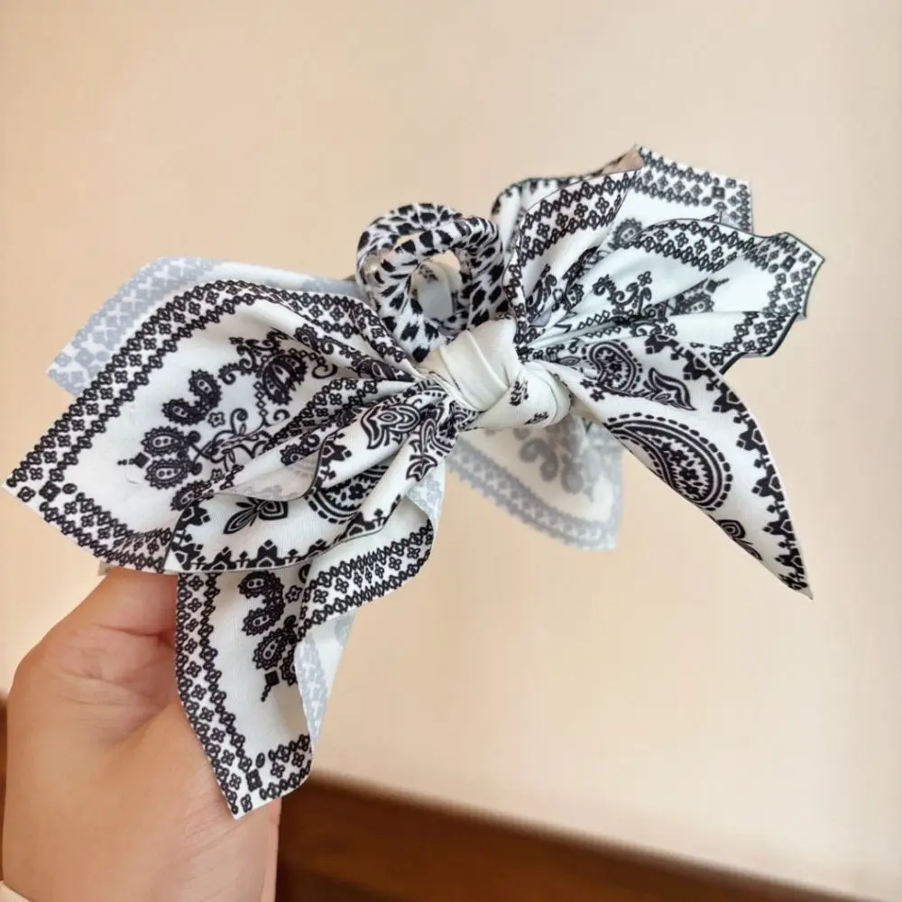 Vintage Print Large Bow Hair Claw Clip Fashion Bow Tie Hair Loop Double Sided Hair Claw Women Nakrycie głowy Akcesoria do włosów