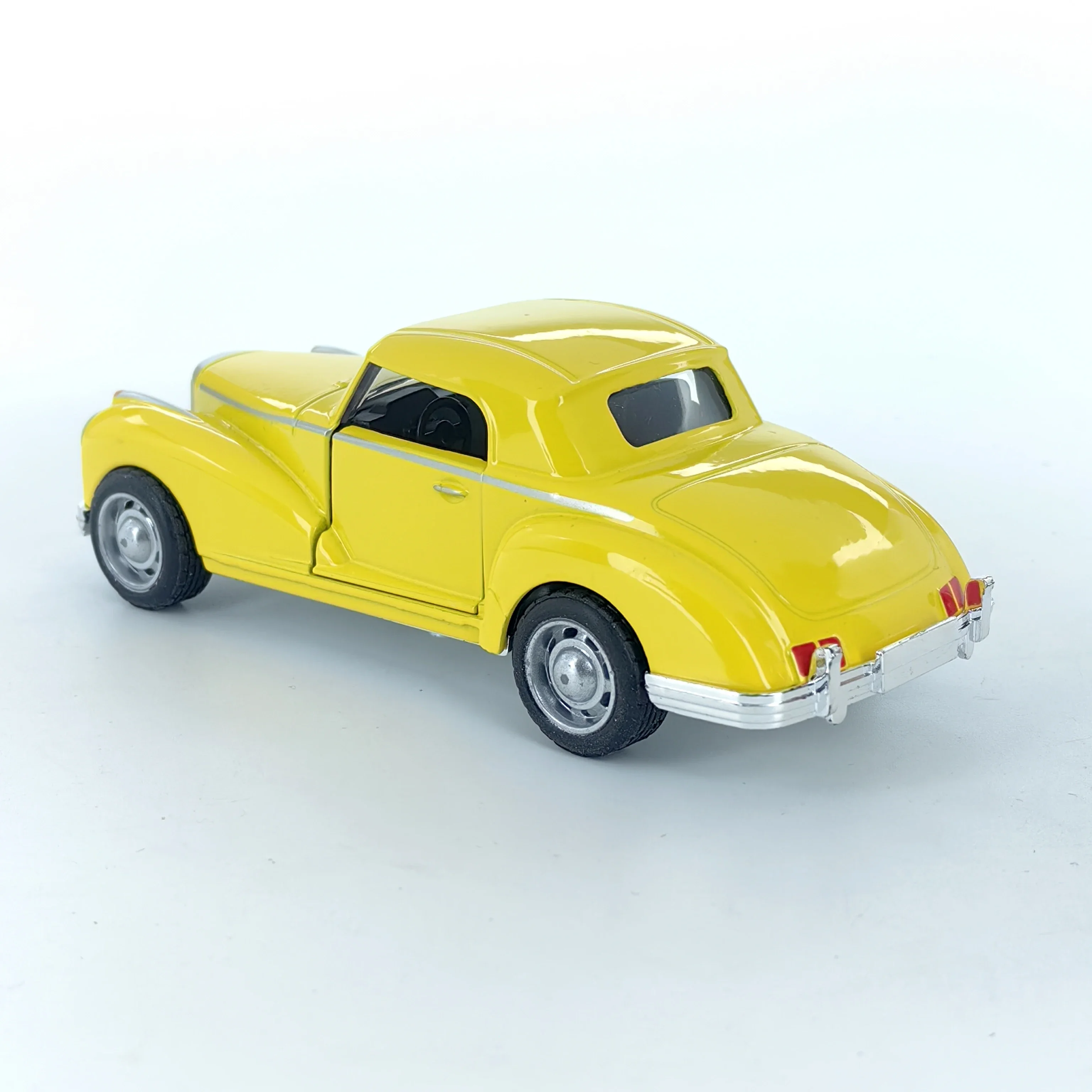 Children's Toy Car Realistic Racing Car Alloy Small Car Pullback Model Boys Car Toy Simulation Vehicle