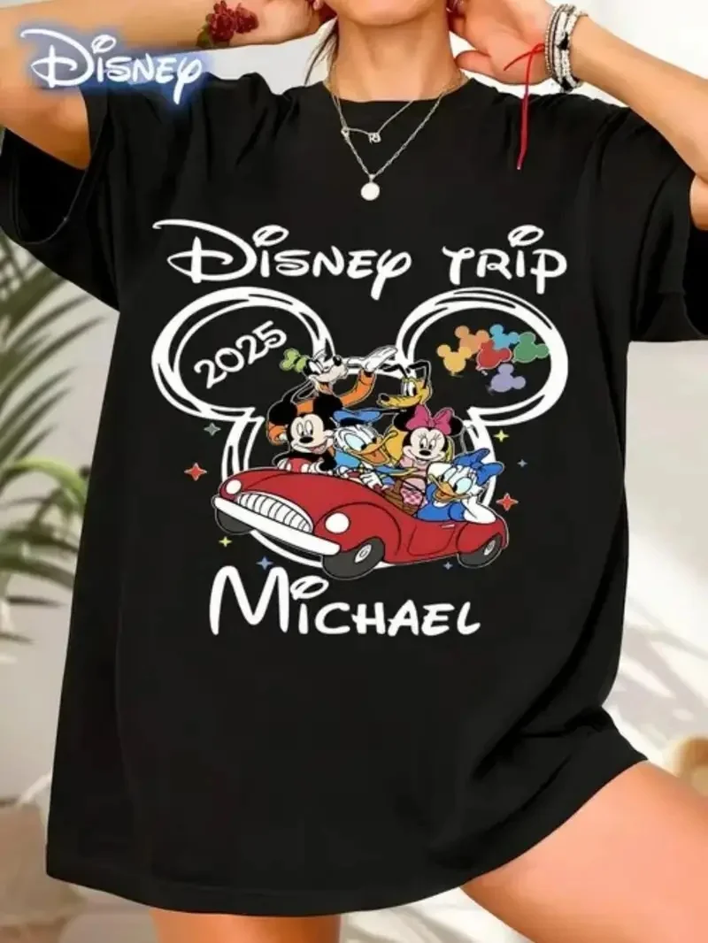 

2025 Женская повседневная удобная уникальная черная футболка с круглым вырезом и короткими рукавами с принтом Disney с уникальным улыбающимся лицом