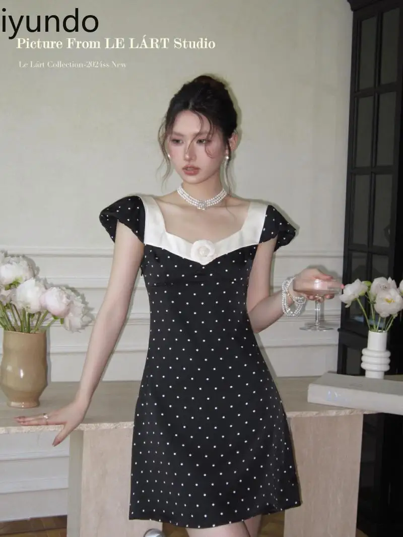 

2024 Summer New Korean Style Design Contrast Color Flower Waist Dress Niche Sweet Elegant Polka Dot Short Black Dress