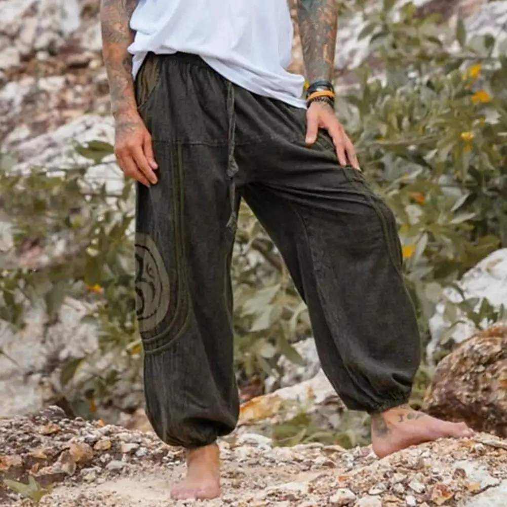 Large Storage Capacity Pants Vintage Ethnic Print Men's Loose Drawstring Pants with Side Pockets Comfortable Daily Wear Trousers