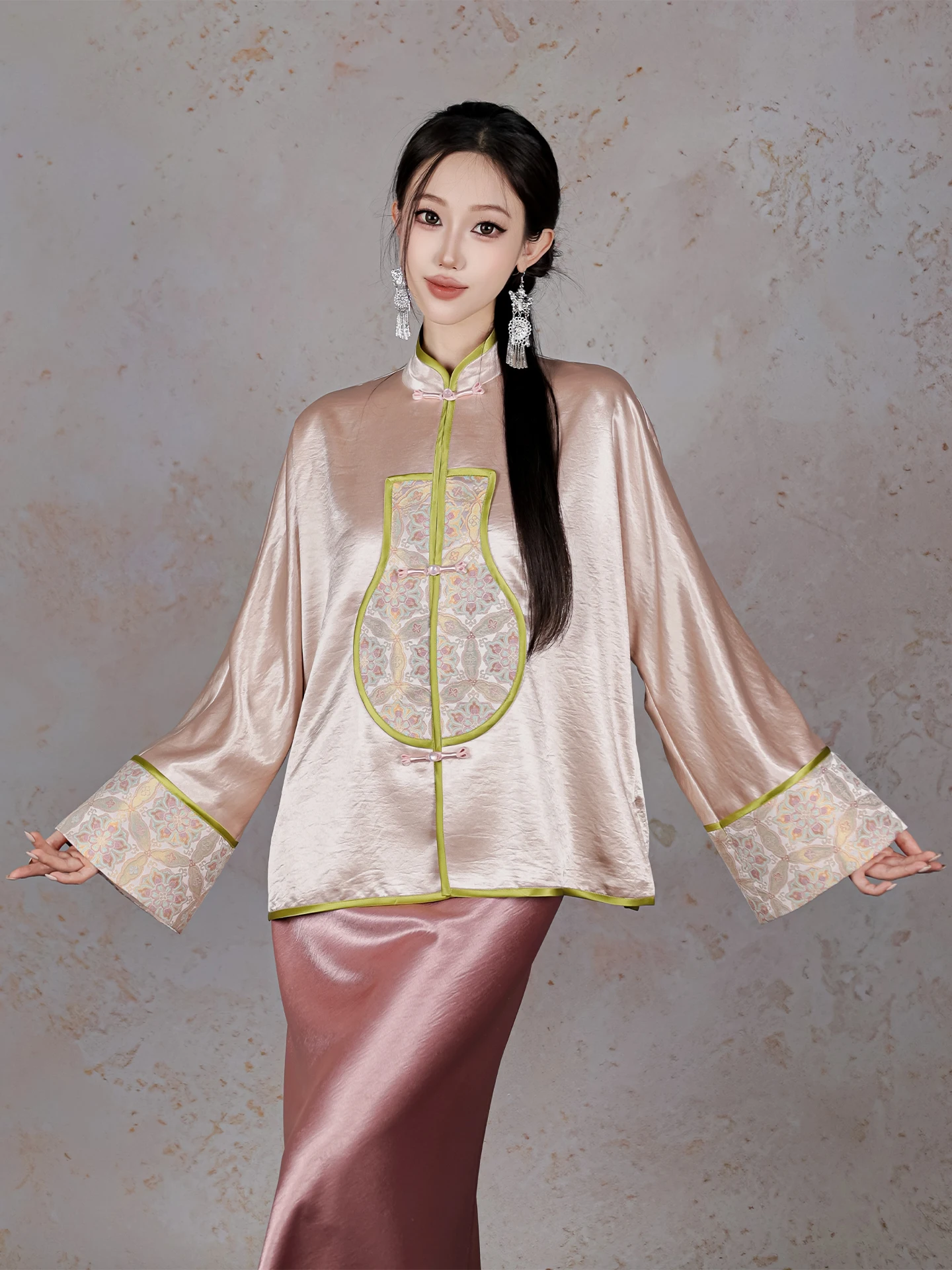 

Cherry Blossom Drunken New Chinese Sle Satin Patchwork Color Blo Embroidery Outerwear Original Design Women's Top