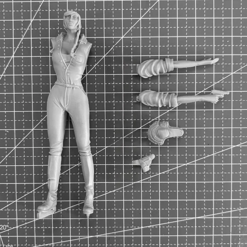 1/16 Scale DieCast Resin Figure Model Kit Tank Girl Unassembled and Unpainted