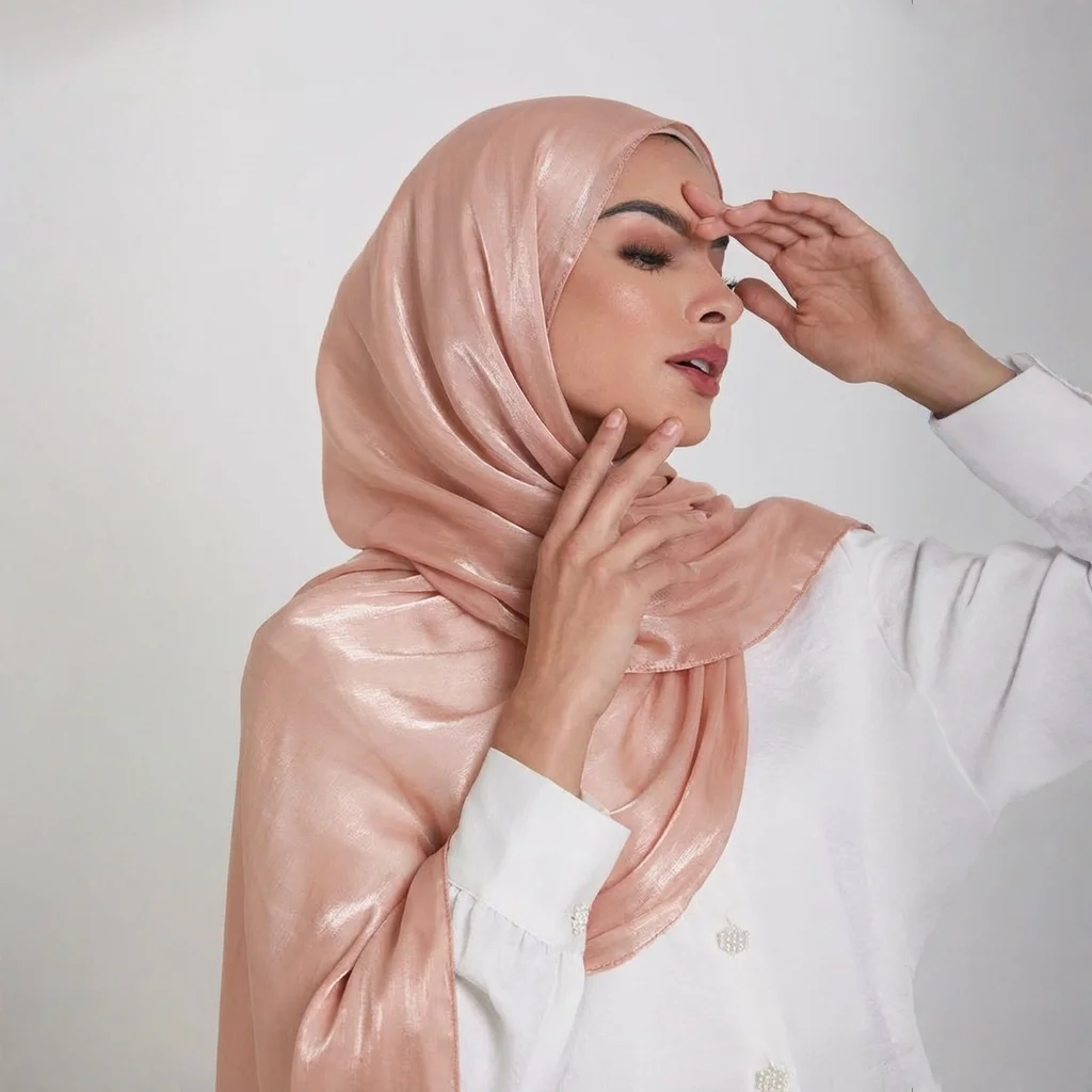 

Модный однотонный блестящий хиджаб из шелка для женщин, платок для Рамадана, длинные исламские шали, женский головной убор, тюрбан, 180*70 см ﻿