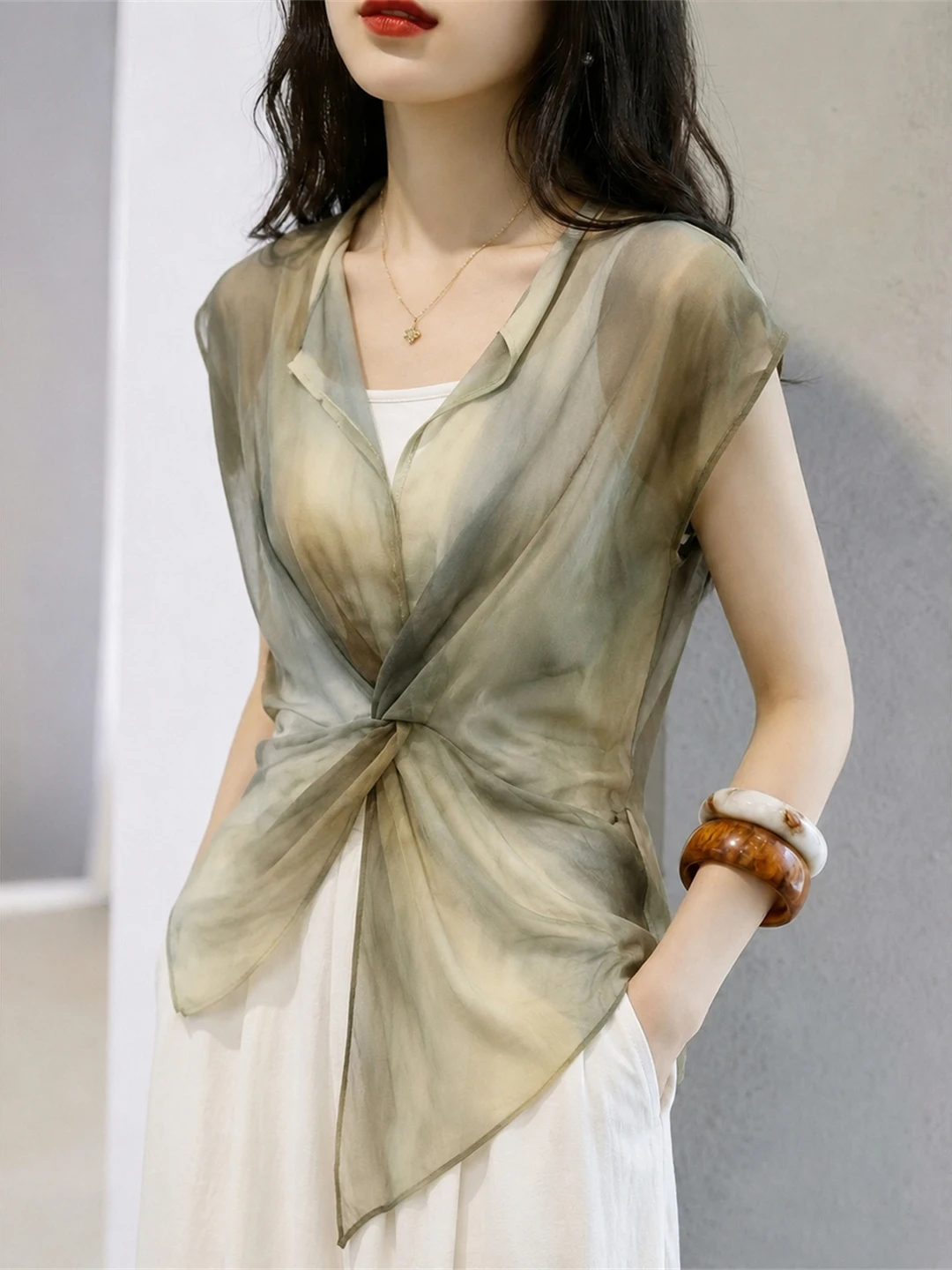 

Elegant Knot Short Sleeve Shirt Comfortable Unique Design Korean Style Straight Cut Silk Top for Young Women in Summer