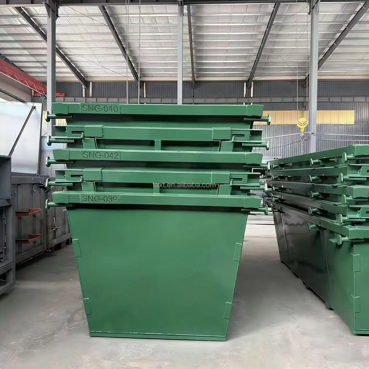 Heavy Duty Steel Skip Bin Reinforced Construction Waste Bin Tough Scrap Metal Container