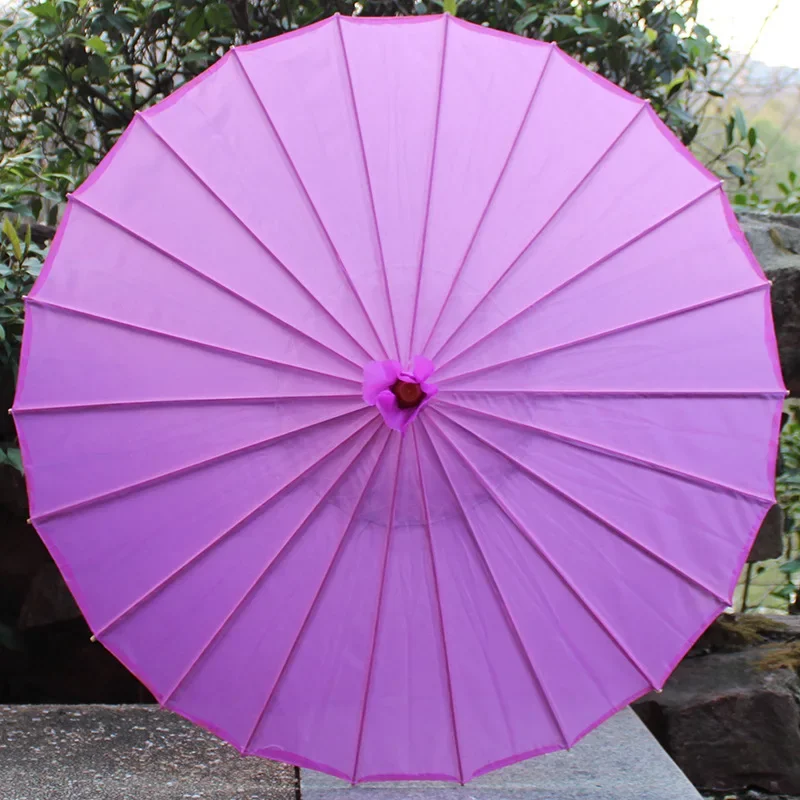 Chinesischer Farbiger Stoff-Regenschirm Weiß-Rosa Sonnenschirme Traditioneller Chinesischer Tanz-Farbschirm Japanische Seiden-Requisiten – Detail 9