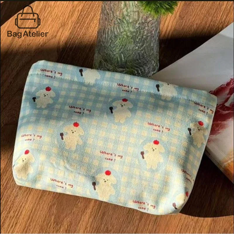 

1Pcs Fashion Cartoon Puppy Cosmetic Bag Portable Canvas Travel Sundries Storage Bag Toiletries Bag