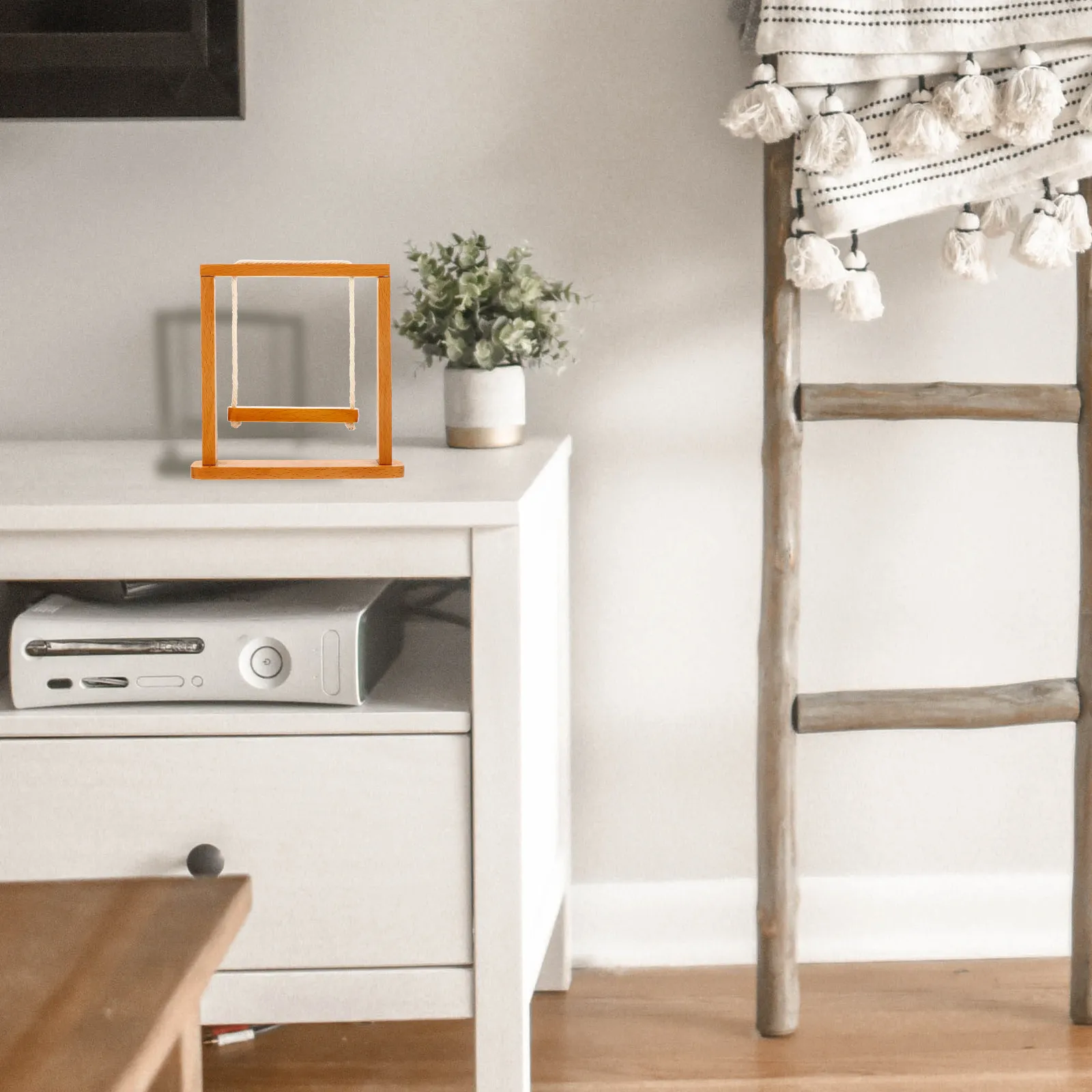 

Dollhouse Miniature Porch Swing High Quality Wooden Furniture Decorative Ornament Classical Mini Swing for Dollhouse Living Room