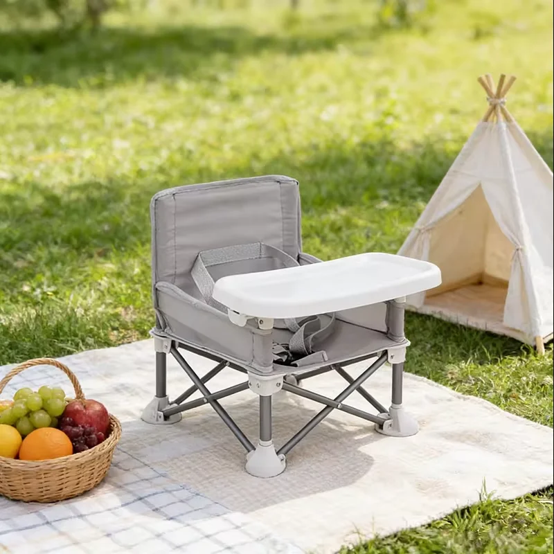 Tragbarer Klappbarer Baby-Hochstuhl für Draußen mit Ablage und Sicherheitsgurt, Kinder-Strandstuhl Fütterungssitz Campingausrüstung