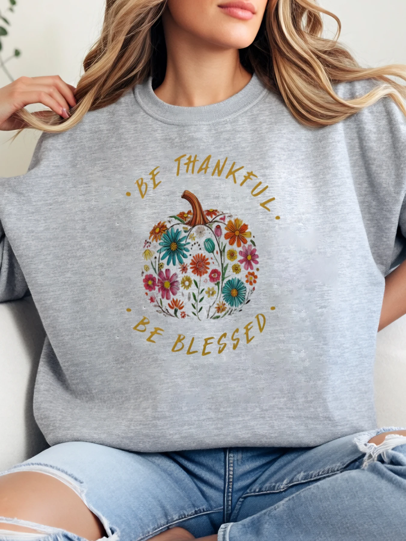 

Женская футболка большого размера с цветочным принтом тыквы Be Thankful на День Благодарения, повседневная осенняя одежда, серая, больших размеров