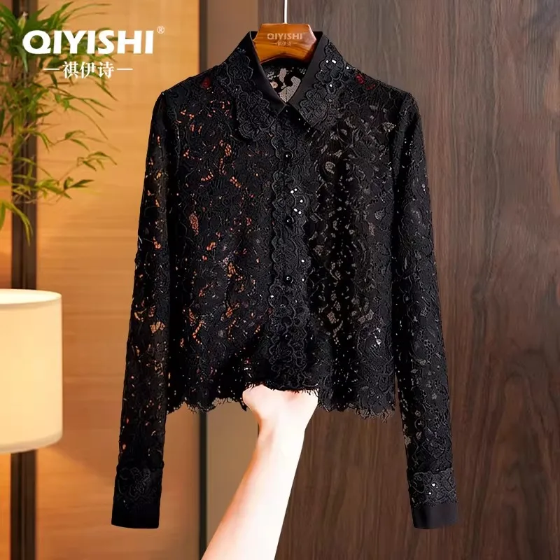 

Модная женская черная кружевная блузка с вырезами и цветочным узором, весенне-летняя, с длинным рукавом, отложным воротником и пуговицами