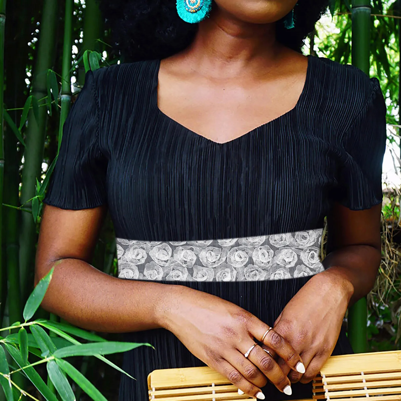 

1 Roll Colorful Rose Embroidery Fabric Embroidered Gauze Material DIY Dress Fabric Embroidery Sheet Flower Mesh for Clothing