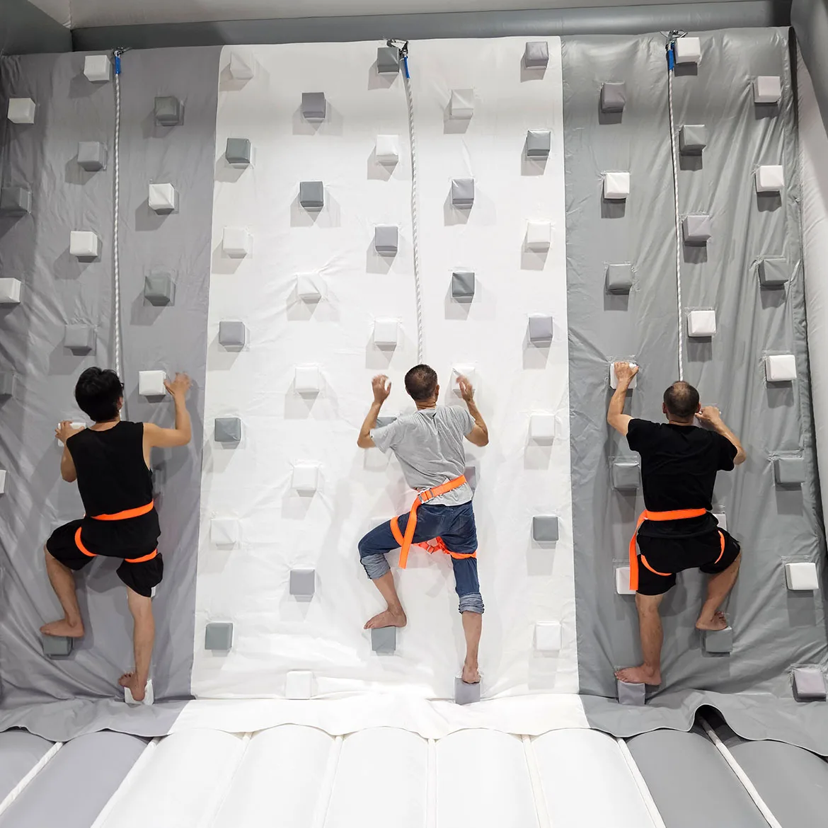 Commercial Inflatable Climbing Wall Outdoor Adventure Park Equipment Portable Rock Climbing Wall For Amusement Park Event Rental
