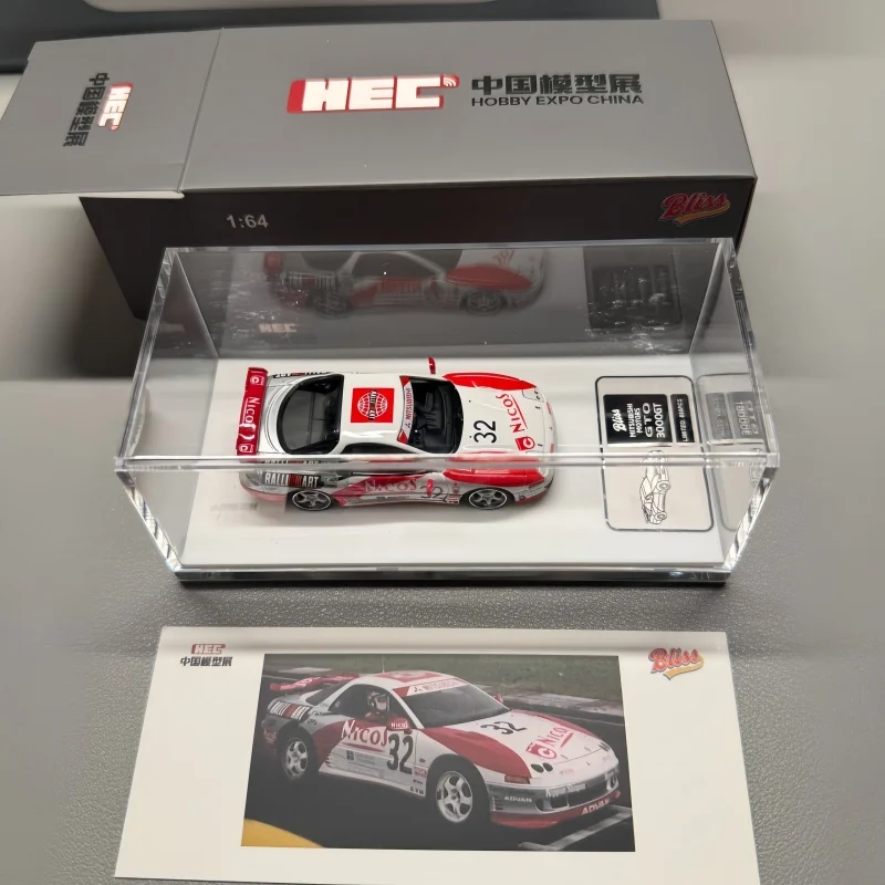 In Stock Bliss 1:64 2026 HEC 3000 GT Modèle de véhicule réplique en alliage moulé sous pression, objet décoratif pour adulte, jouet pour garçon, cadeau pour enfant