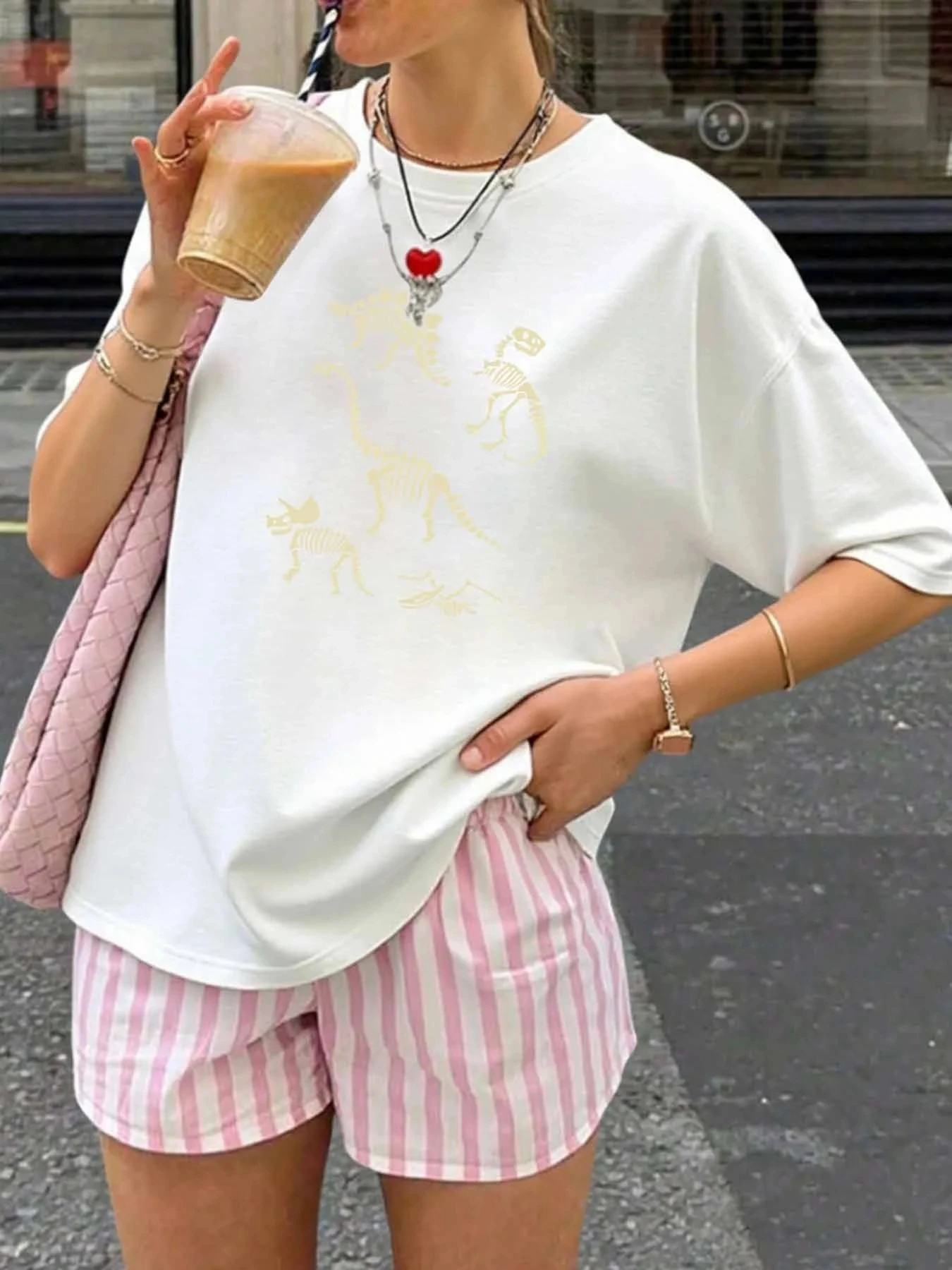 

【WY1316084】Женская футболка больших размеров с круглым вырезом и короткими рукавами, эластичными полурукавами и модными принтами