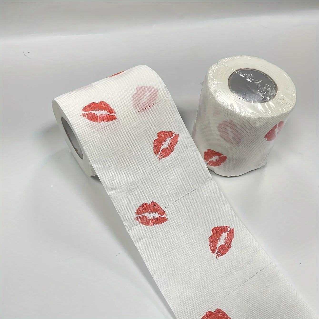 1Pc Fun Red Lips Pattern Printed Tissue Creative Gift Roll Toilet Paper Free of Bleach Original Wood Pulp Paper