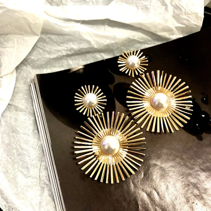 2024 Exaggerated Long Drop Earrings for Women Big Pearl Round Dangle Earrings Wild Sun Earings Brincos Female Fashion Jewelry