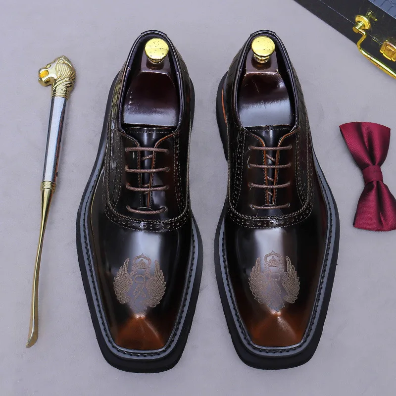 

Men's Dark Brown Gradient Wing Embossed Lace-Up Dress Shoes Square Toe Brogue Details Formal Footwear for Business Banquet Party