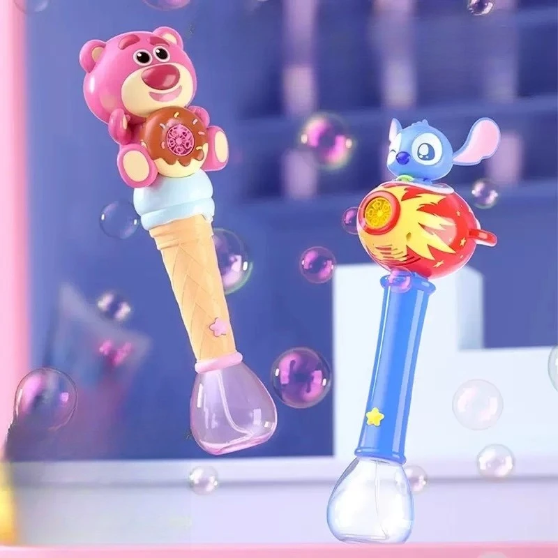 

Оригинальная игрушка Disney Strawberry Bear Bubble Toy с музыкой и подсветкой из Шанхайского Диснейленда