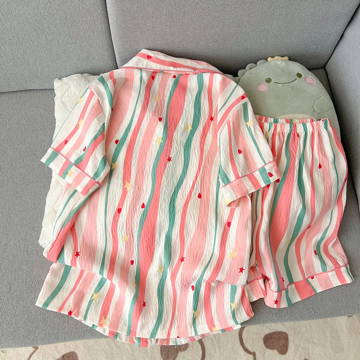 Women's Sleepwear with Pink Striped Pattern Printed Short Sleeved Shorts Student Home Wear Summer Sleepwear High-Quality