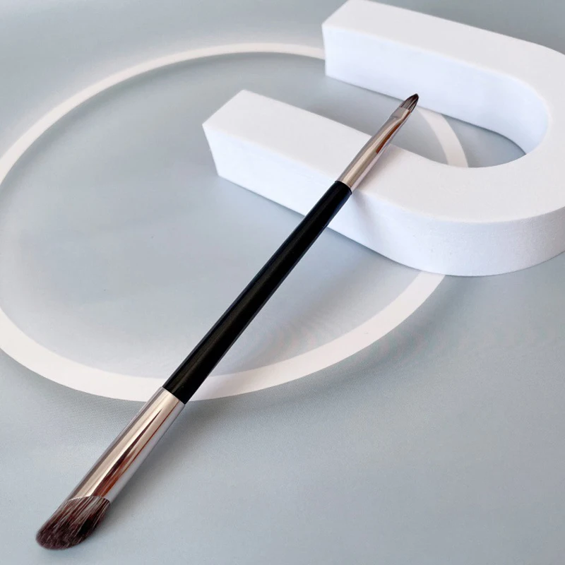 Double-Ended Concealer Details Pinsel unter Auge Mini Dual End Make-up Pinsel Nase Schatten Text marker Pinsel