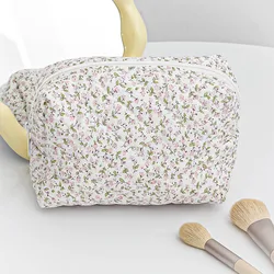 Quilted Floral Makeup Bag Zipper Cute Print Flower Storage Organizer Makeup Accessory Toiletry Bag Large Capacity Cosmetic Bag