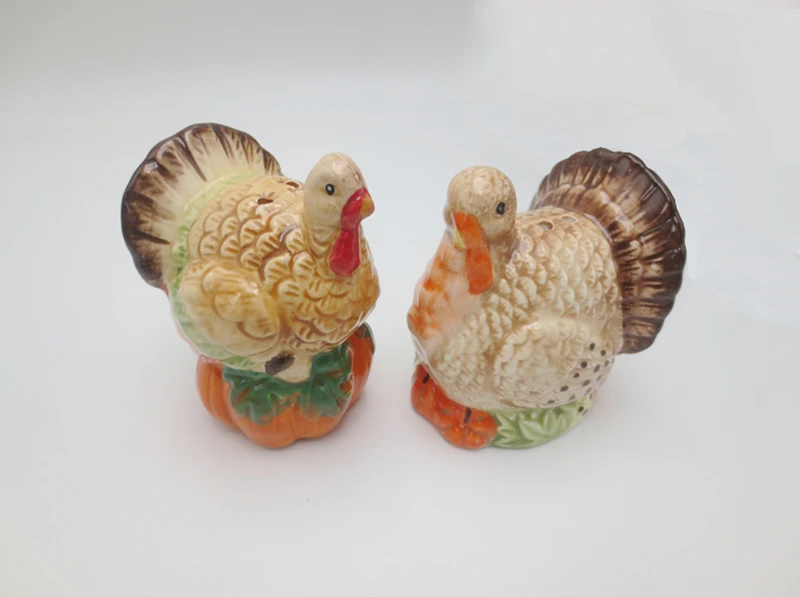 Ceramic Turkey Salt and Pepper Shaker Set, Handpainted,For Thanksgiving and Christmas