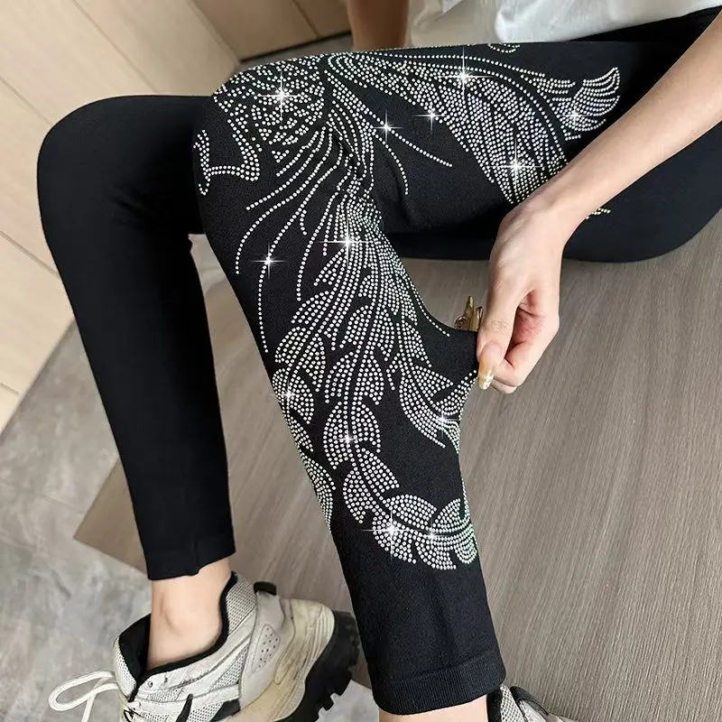Primavera outono modal leggings feminino com strass elástico em relevo dragão e phoenix cintura alta emagrecimento calças cortadas