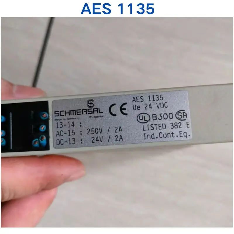 Second-hand test OK relay AES 1135/AES1135 If You Need Other Specifications, Please Consult