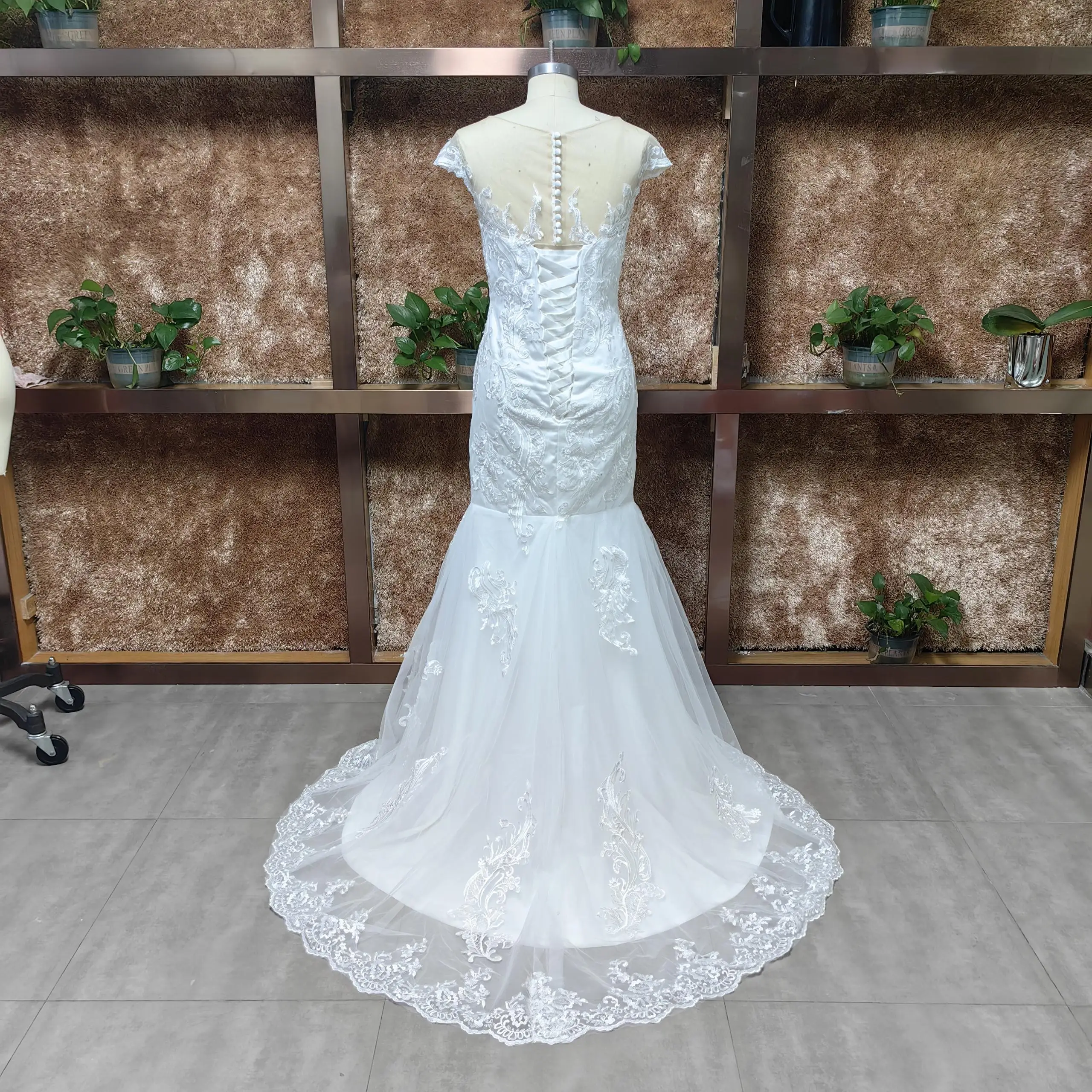 LAYOUT NICEB Zeemeermin Trouwjurk Vrouwen Charmante Kant Appliques Bruidsjurk De Mariée Illusie Korte mouwen Prachtige Boho Een luxe bruidsjurk De prinses, de trouwjurk, de seksuele gevoelens Zeemeermin, bruidsjurk, vr