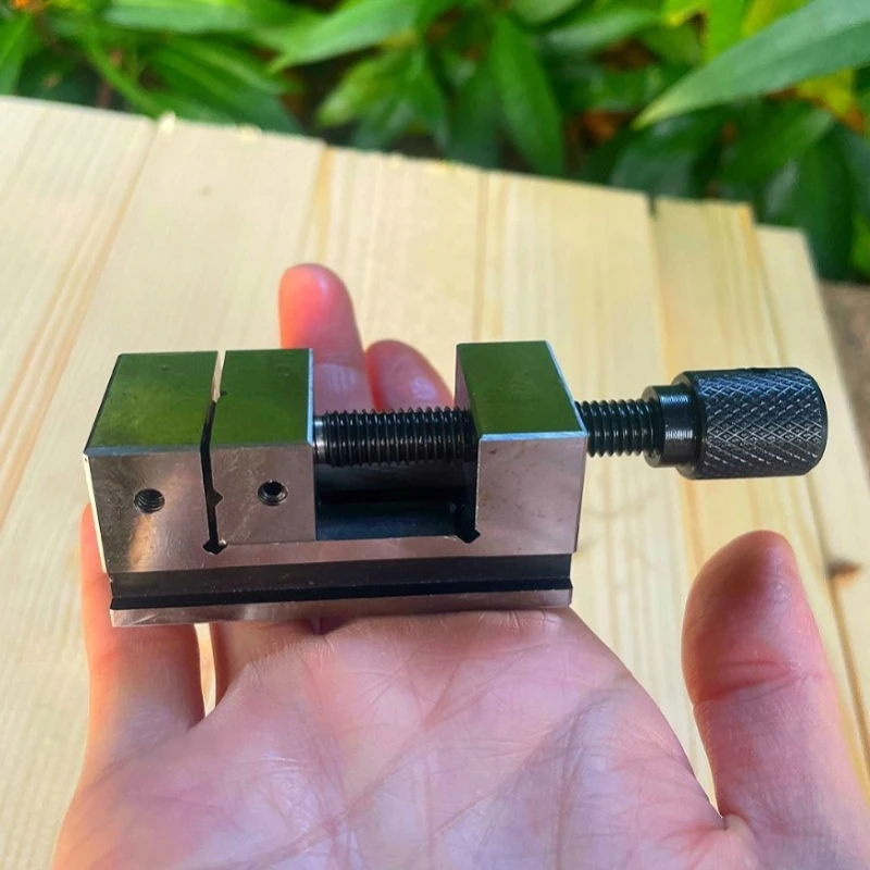 Qgg Small Bench Vic…