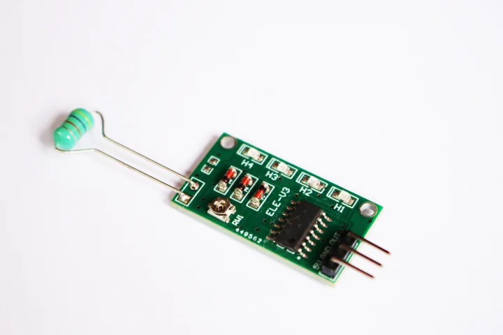 Electromagnetic wave detection sensor, voltage output LED display intensity 2PCS
