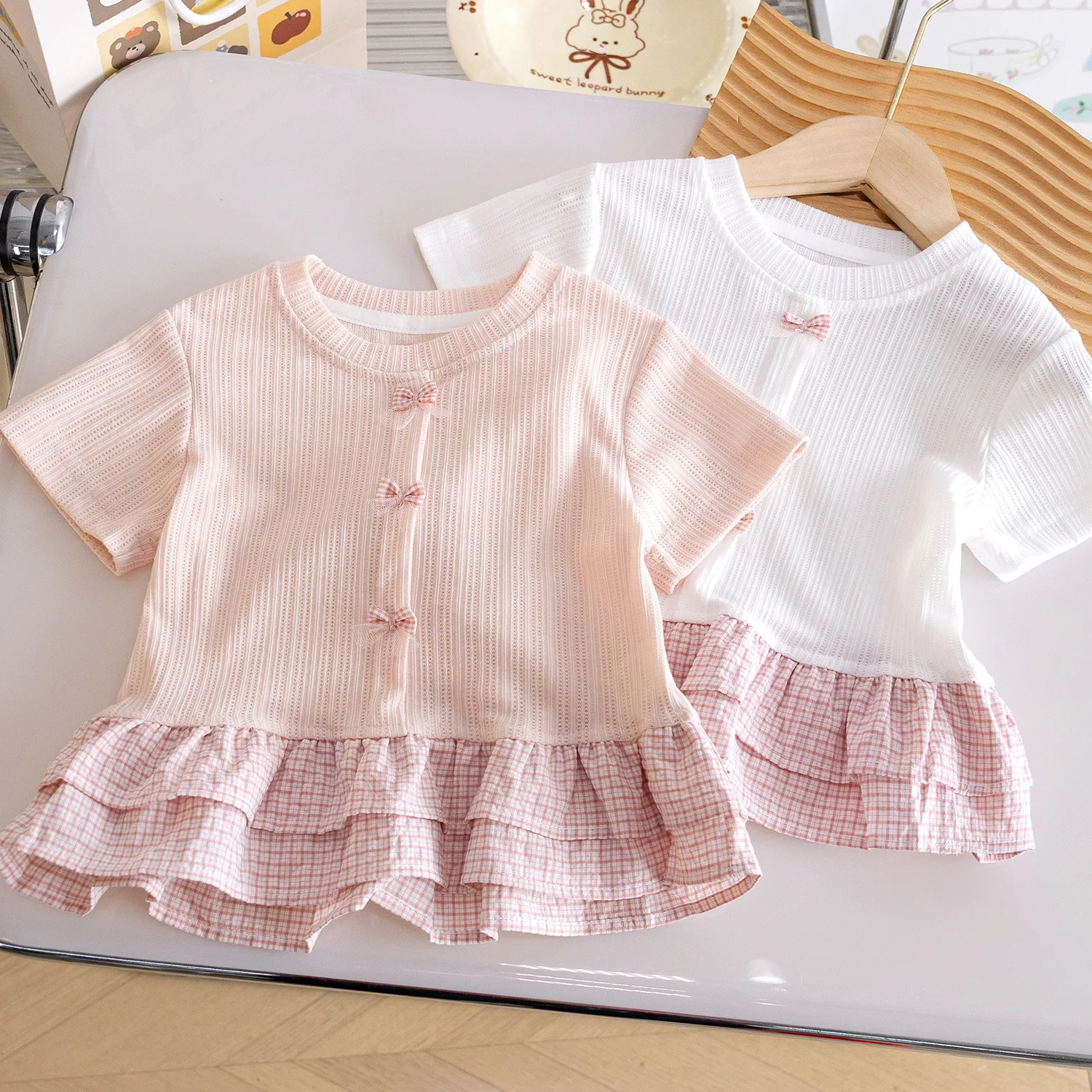 Girl's skin friendly breathable short sleeved 26 summer new comfortable T-shirt, stylish half sleeved skirt style lace top