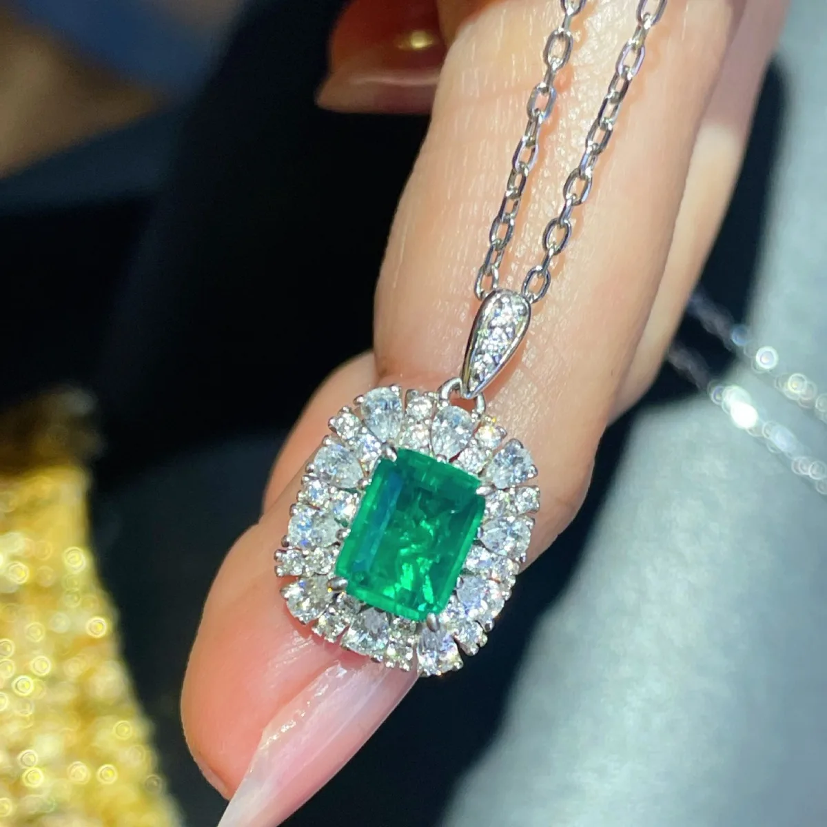 

ZOCA Good Looking 100% 925 Sterling Silver Square Emerald High Carbon Diamond Gemstone Pendant Necklace for Women Fine Jewelry