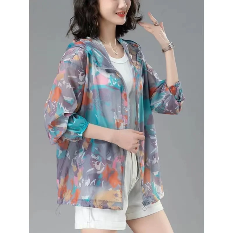 

High-End Women's Printed Hooded Summer Outerwear UV Protection Shirt Brand Large Size Commute Style Regular Length Zipper