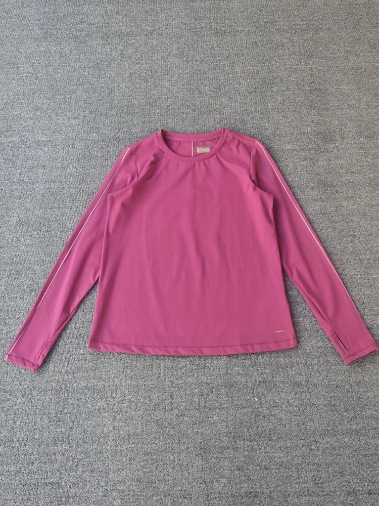 تي شيرت رياضي نسائي طويل الأكمام بقصة ضيقة، سريع الجفاف وقابل للتنفس، مصنوع من ألياف البوليستر، ملابس كاجوال أنيقة