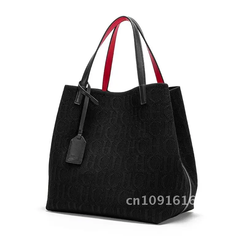 CH Ladies Shoulder Bag Fashion Classic New Pure Color Outer Pocket Ladies Handbag Exquisite Craft Large Capacity Handbag