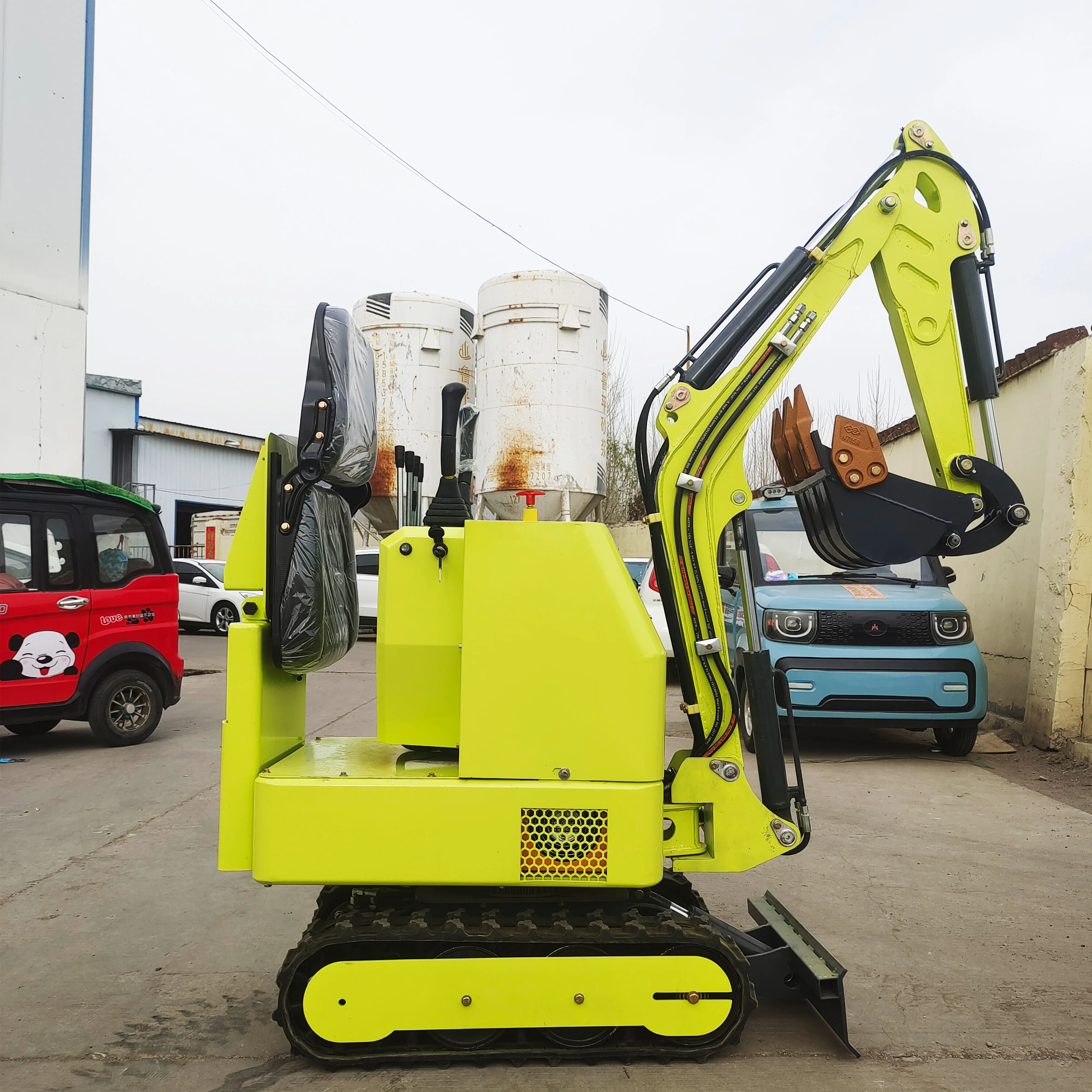 Factory cheap mini electric low noise crawler excavator 0.8T with Lithium battery engine for sale